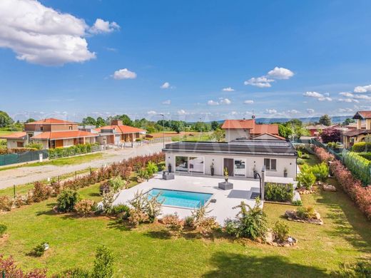 Luxury House for sale in Occhieppo Inferiore, 579 000 €, Photo 2