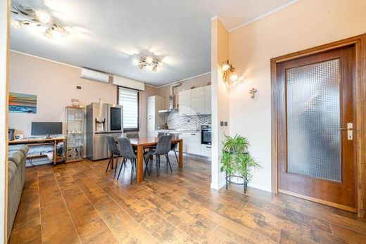 Luxury House for sale in Lavagno, 1 100 000 €, Photo 2