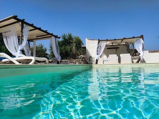 Luxury House for sale in Piscinas, 995 000 €, Photo 5