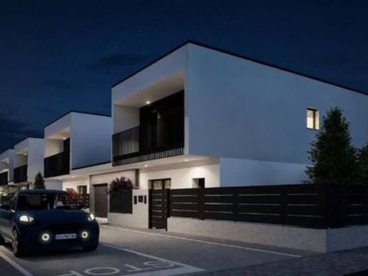 Luxury House for sale in Flero, 579 000 €, Photo 1