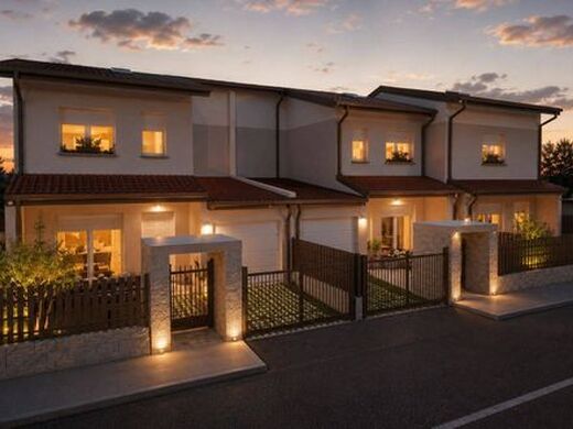Luxury House for sale in Lacchiarella, 420 000 €, Photo 1