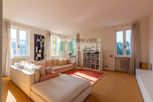 Luxury House for sale in Meda, 790 000 €, Photo 1