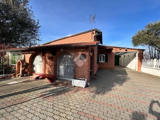 Luxury House for sale in San Maurizio, 434 000 €, Photo 1