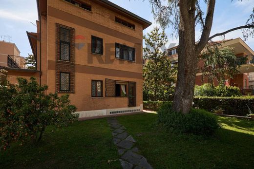 Luxury House for sale in Rome, 849 000 €, Photo 3