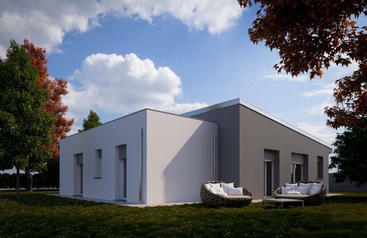 Luxury House for sale in San Pietro In Casale, 465 000 €, Photo 1