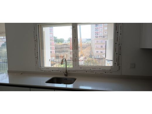 Luxury Apartment for sale in Seixal, 435 000 €, Photo 1