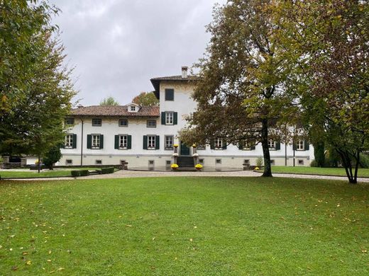 Luxury House for sale in Tricesimo, 1 150 000 €, Photo 1