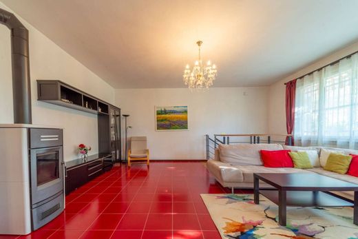 Luxury House for sale in Parma, 409 000 €, Photo 3