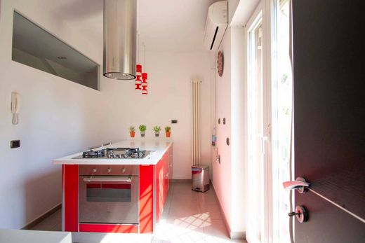 Luxury House for sale in Rome, 649 000 €, Photo 5