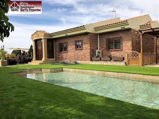 Maison de luxe à vendre à La Nucia, 995 000 €, Photo 1
