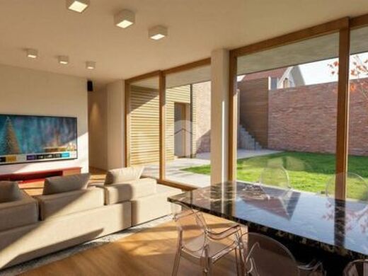 Luxury House for sale in Borgaro Torinese, 590 000 €, Photo 1