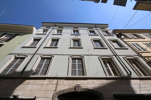 Luxury Apartment for sale in Parma, 445 000 €, Photo 2
