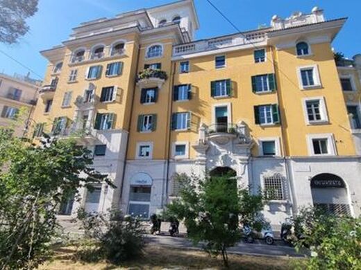 Luxury Apartment for sale in Rome, 2 970 000 €, Photo 3