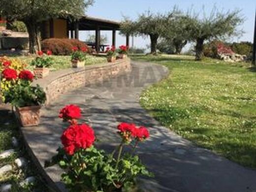 Maison de luxe à vendre à Cesena, 890 000 €, Photo 3