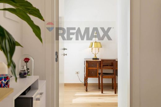 Luxury House for sale in L Aquila, 815 000 €, Photo 4