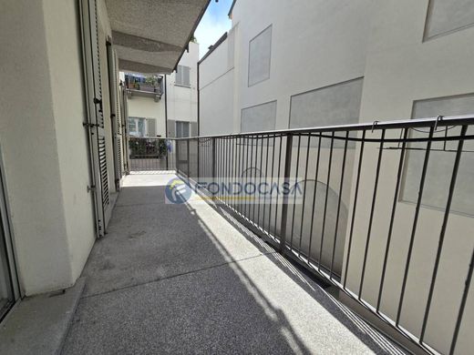 Luxury Apartment for sale in Pavia, 680 000 €, Photo 6