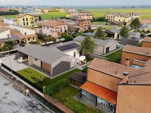 Luxury House for sale in Poggio Renatico, 502 000 €, Photo 1