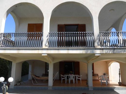 Luxury House for sale in Modica, 550 000 €, Photo 1