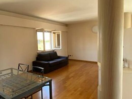 Luxury Apartment for sale in Parma, 490 000 €, Photo 1