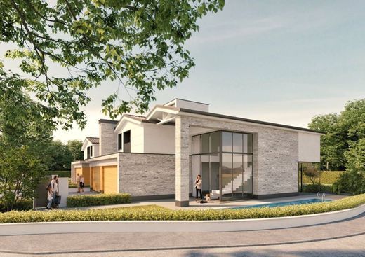 Luxury House for sale in Parma, 780 000 €, Photo 1