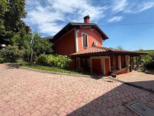 Luxury House for sale in Monticelli Brusati, 1 100 000 €, Photo 1