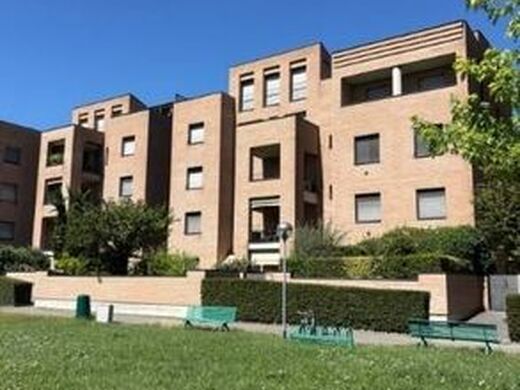 Luxury Apartment for sale in Parma, 570 000 €, Photo 1