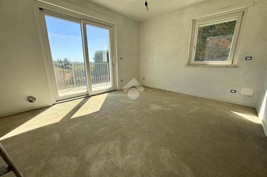 Luxury House for sale in Pecetto, 510 000 €, Photo 3