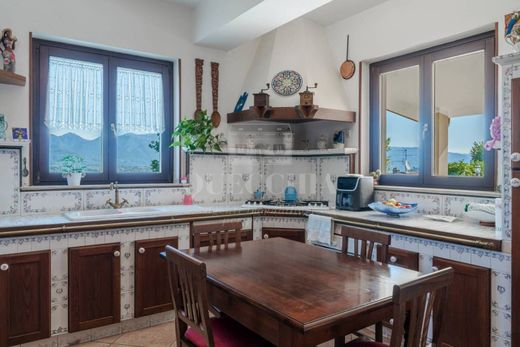 Maison de luxe à vendre à Soiano, 1 100 000 €, Photo 5