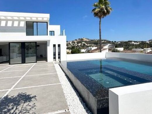 Luxury House for sale in Moraira, 1 750 000 €, Photo 1