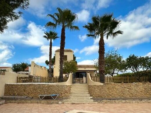 Luxury House for sale in La Nucia, 780 000 €, Photo 2