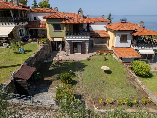 Maison de luxe à vendre à Níkiti, 480 000 €, Photo 1