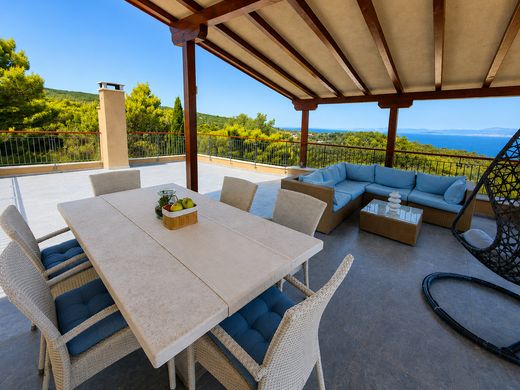 Maison de luxe à vendre à Splitska, 690 000 €, Photo 1