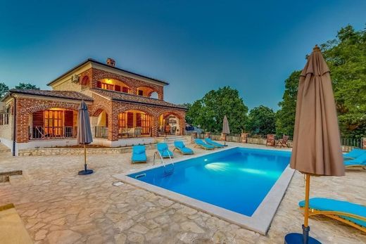 Maison de luxe à vendre à Višnjan - Visignano, 650 000 €, Photo 2