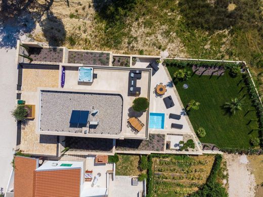 Maison de luxe à vendre à Ražanac, 3 250 000 €, Photo 3