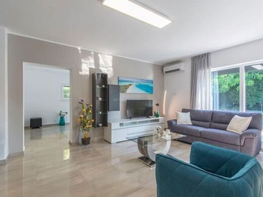 Maison de luxe à vendre à Porec, 0 €, Photo 4