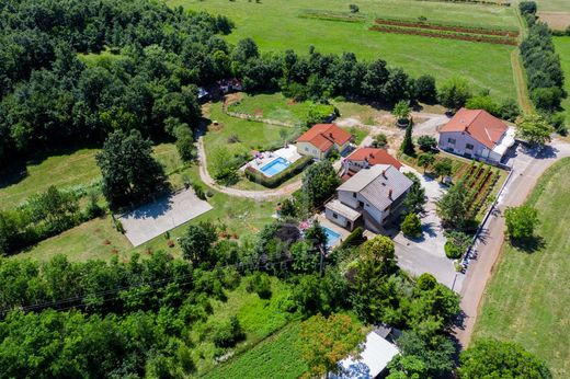 Maison de luxe à vendre à Žminj, 1 300 000 €, Photo 4