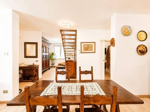 Luxury House for sale in Dervio, 630 000 €, Photo 5