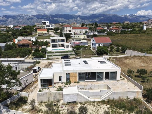 Luxury House for sale in Zadar, 950 000 €, Photo 6