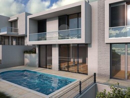 Maison de luxe à vendre à Rogoznica, 1 000 000 €, Photo 1