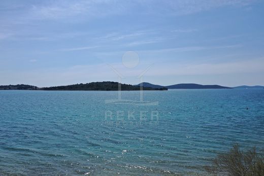 Maison de luxe à vendre à Srima, 1 400 000 €, Photo 2