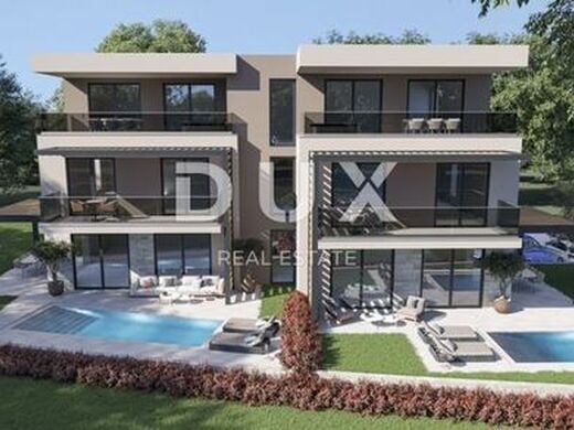 Luxury Apartment for sale in Porec, 0 €, Photo 2