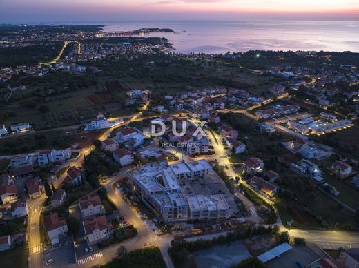 Luxury Apartment for sale in Porec, 552 833 €, Photo 2