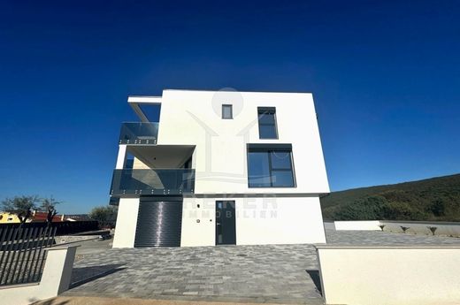 Luxury Apartment for sale in Punat, 530 000 €, Photo 3