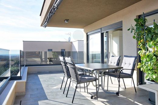 Luxury Apartment for sale in Porec, 485 000 €, Photo 3