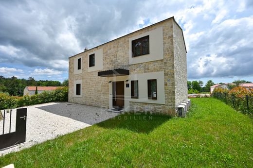 Maison de luxe à vendre à Porec, 781 250 €, Photo 4
