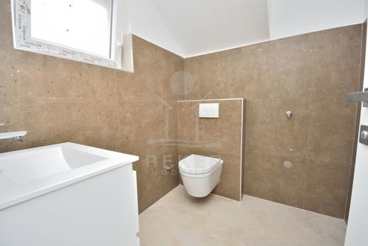 Maison de luxe à vendre à Srima, 492 000 €, Photo 6