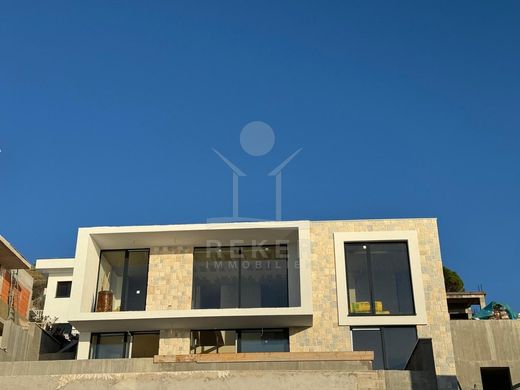Maison de luxe à vendre à Rogoznica, 1 000 000 €, Photo 6