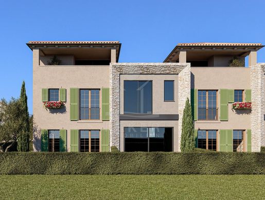 Maison de luxe à vendre à Porec, 480 000 €, Photo 6