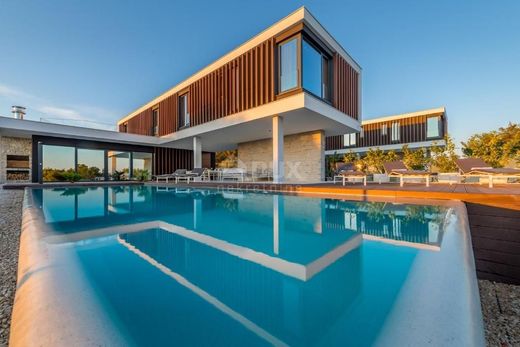 Maison de luxe à vendre à Primošten, 1 490 000 €, Photo 7