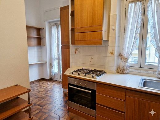 Luxury Apartment for sale in Milan, 1 890 000 €, Photo 7